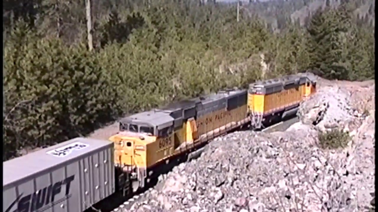 Swift Roadrailer Train, Cantara Loop, 4-98