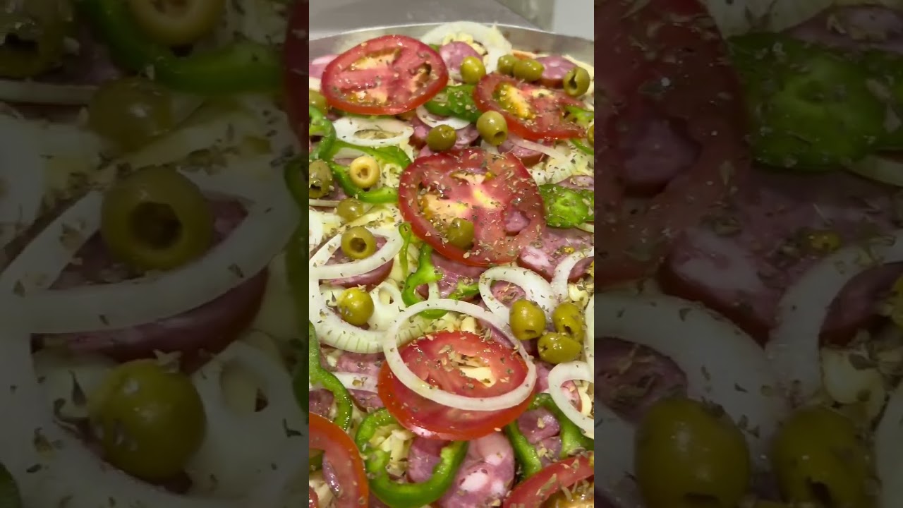 Pizza portuguesa e pizza de banana 