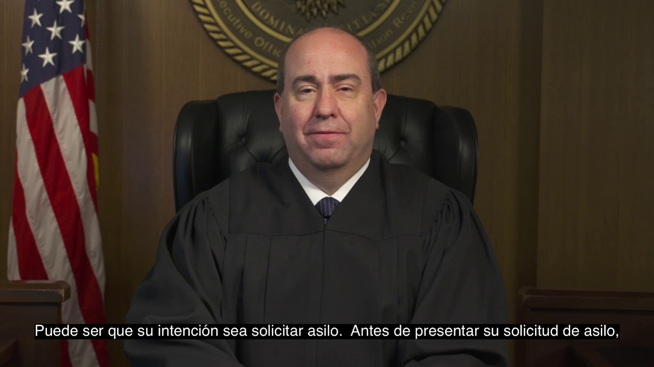 Video de la Corte de Inmigración que explica derechos a inmigrantes detenidos