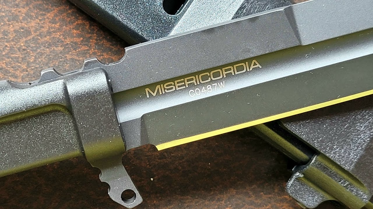 THE SHARPEST EDGE:  EXTREMA RATIO "MISERICORDIA" in BOHLER N690...