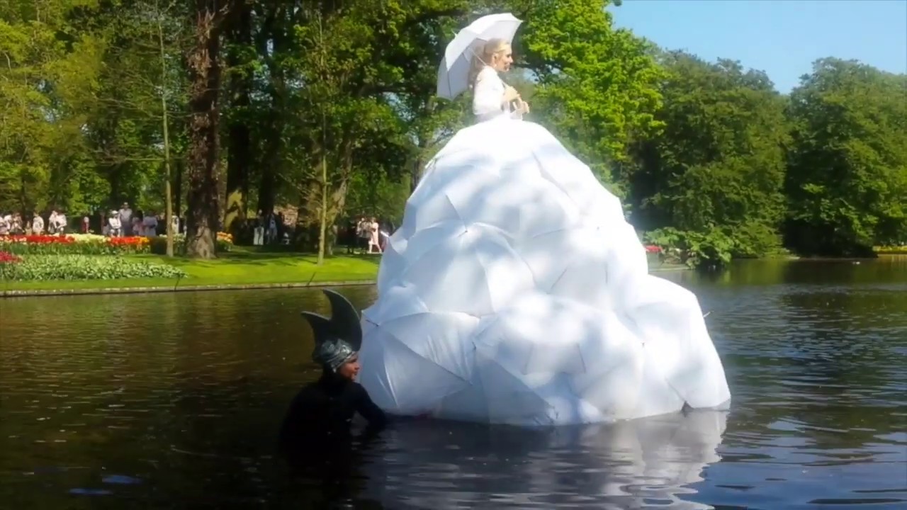 The Floating Diva/De Drijvende Diva