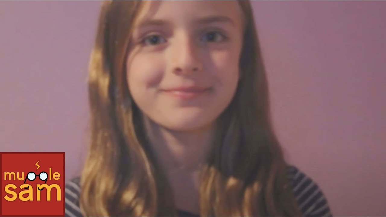 Sophia Singing - Hello (Adele Cover) Live on Mugglesam
