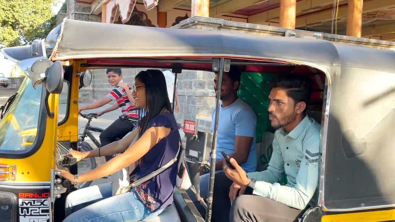 YOUTUBER DRIVING AUTO IN LATUR | लातूर सिद्धेश्वर यात्रा | जय शिवराय