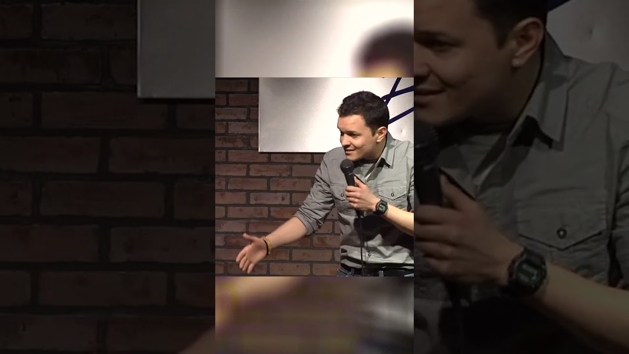 Coming Out As A Vegetarian | Alex Carabano | Comedy Caliente