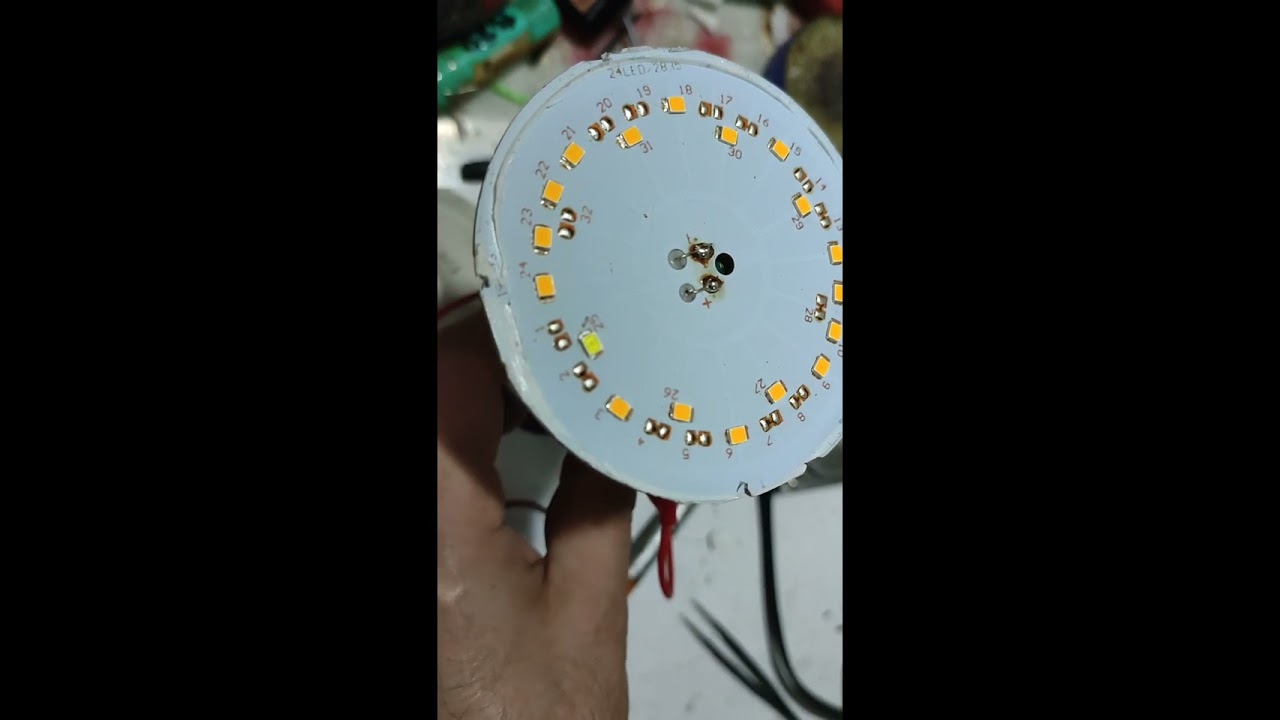 tombul ampül LED tamiri... arkadaşlar video dar ekran olmuş kusura bakmayın