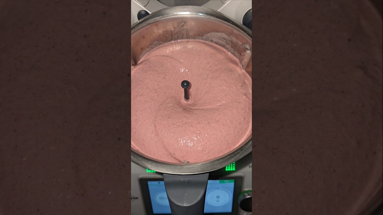 Thermomix Fruity Dream #thermomix #tm6 #cookidoo #dessert #ice cream #sorbet #80smusic  #strawberry