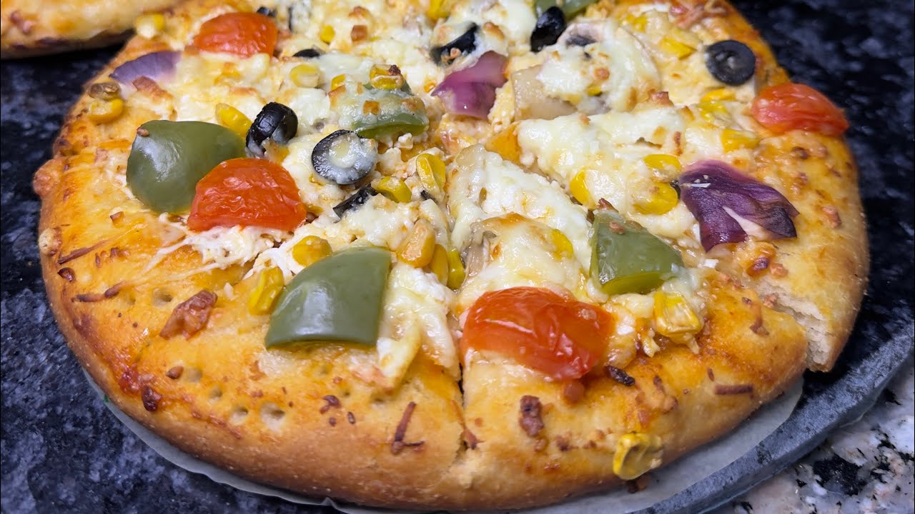 Homemade paneer pizza Recipe | easy & cheesy pizza at Home Delicious paneer pizza | Indian at home |