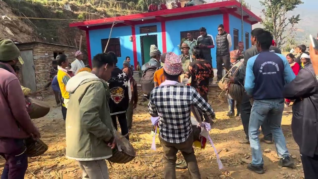 Gau tir ko ramailo 