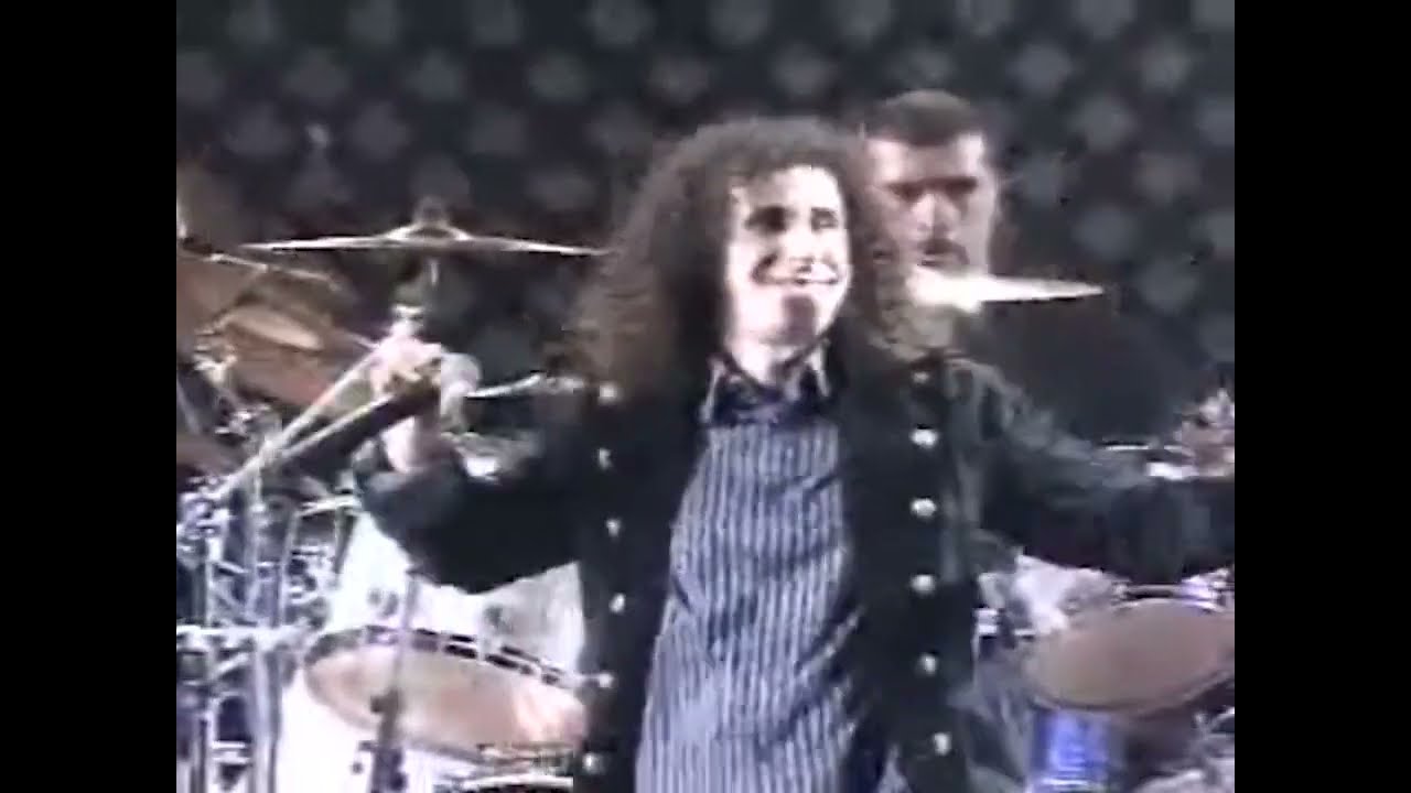 System Of A Down live @ KROQ: AAC 2005 (Full Show) | Universal City, CA [12/10/2005]