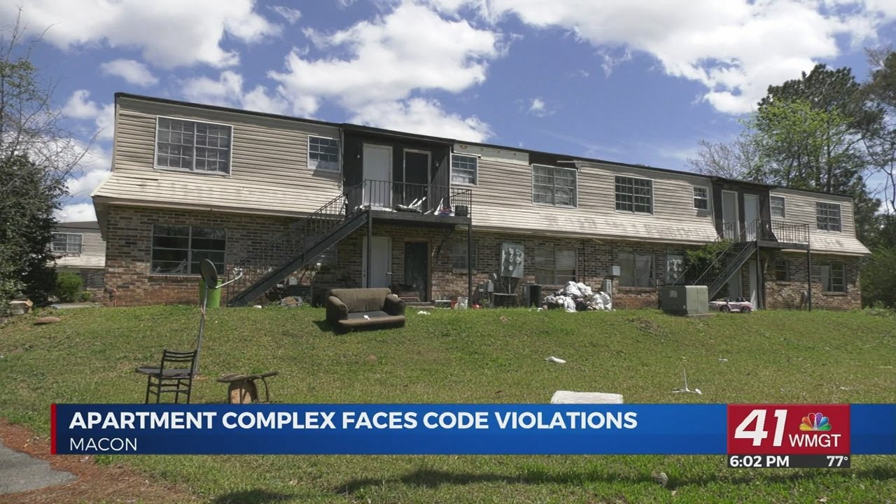 Macon apartment complex faces code violations