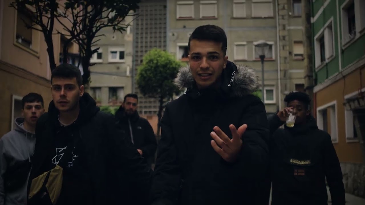 PGJ X CEBÈ - DESAYUNANDO PROBLEMAS || (VIDEOCLIP)