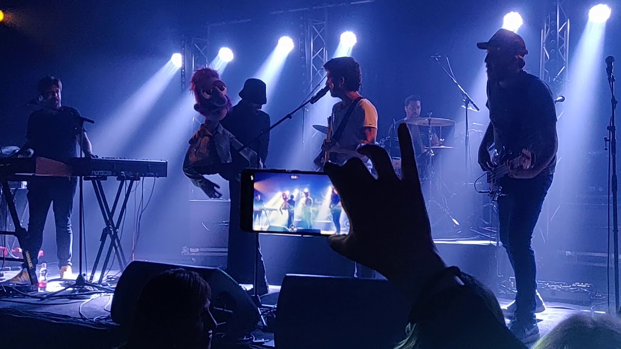 Red Band & Full Trunk LIVE 2019