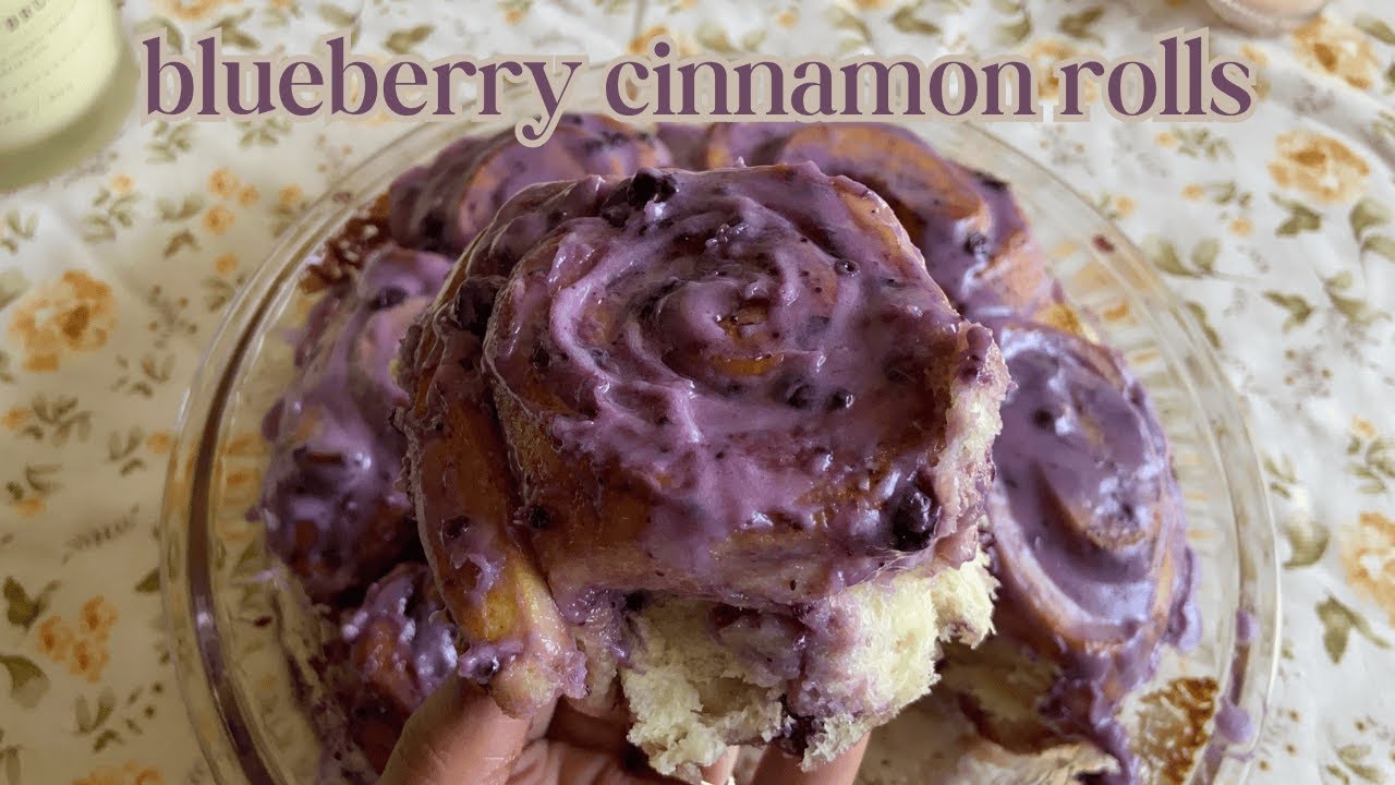 Gooey Blueberry Cinnamon Rolls ♡ Bake With Me