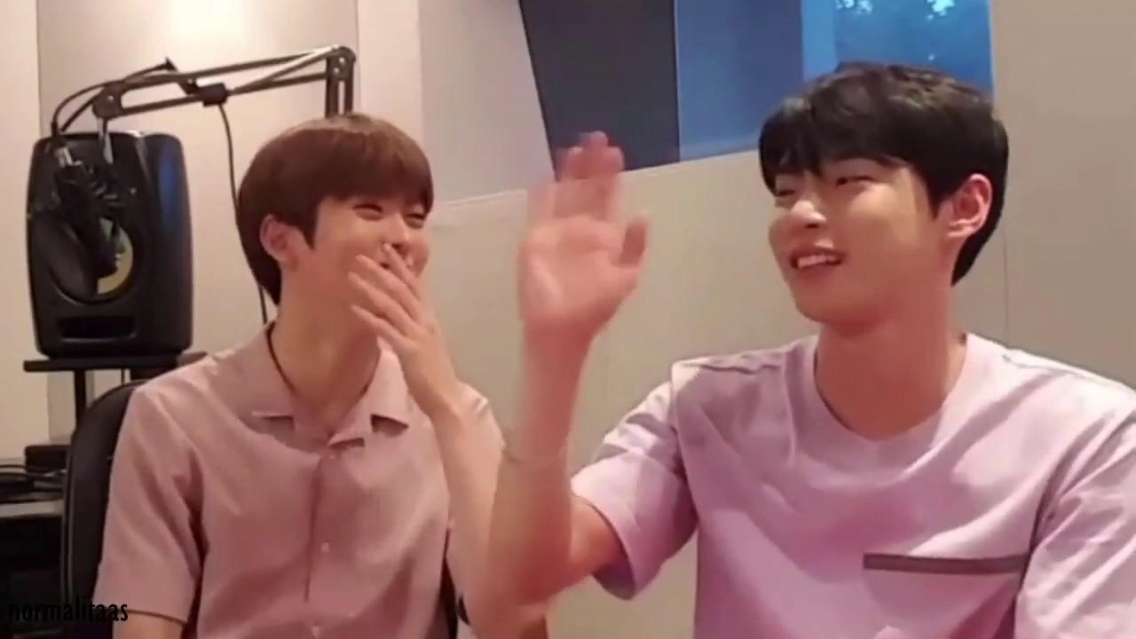 NCT Jaehyun x Doyoung moment
