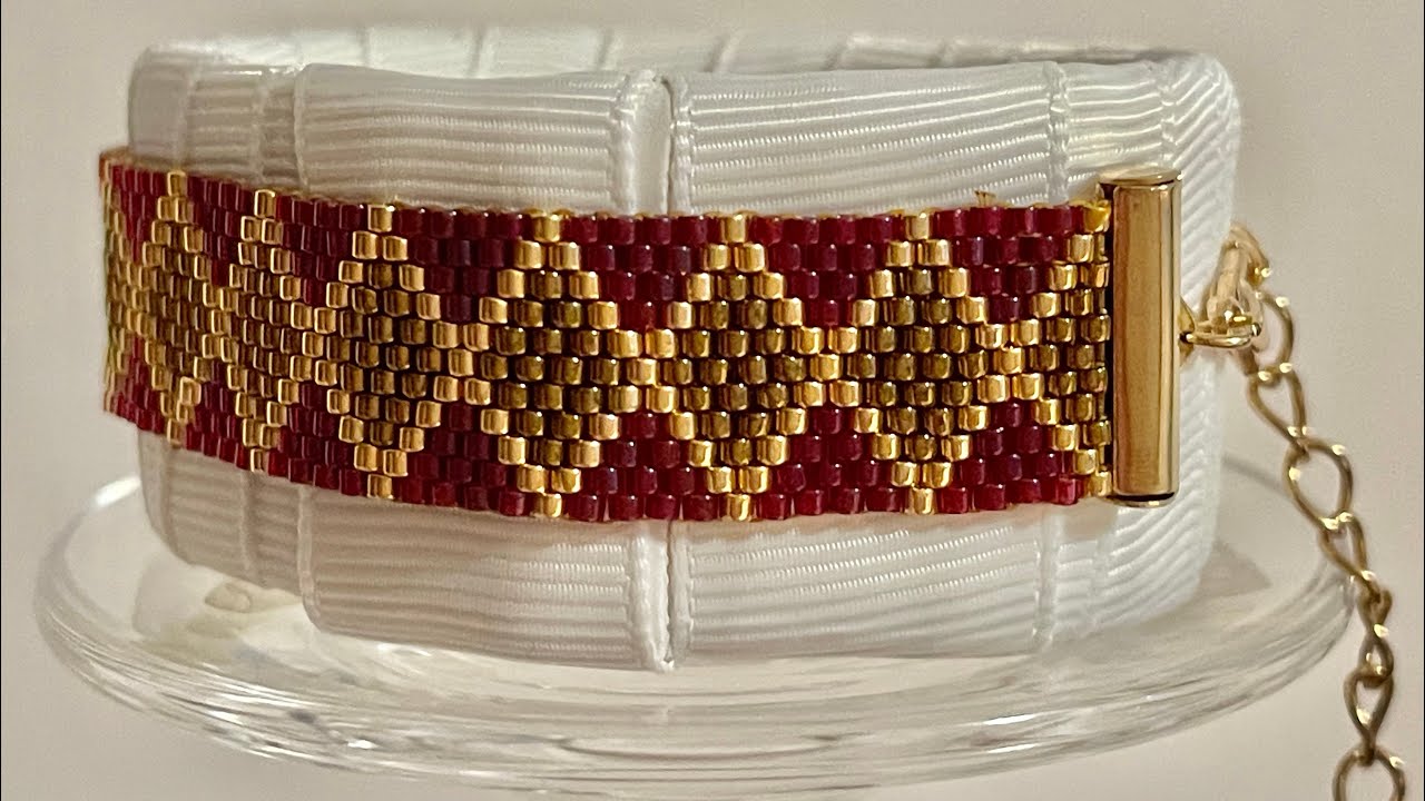 Sweet Cranberry Bracelet - Odd Count Peyote