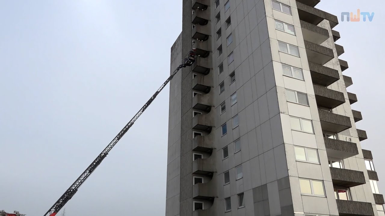 Feuer in Nordenham: Großeinsatz beim Hochhaus am Mittelweg