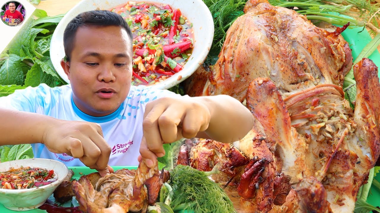 ไก่อบฟาง แซ่บนัวสูตรบ่าวท้าว บรรยากาศลมเย็นๆ กลางทุ่งนา