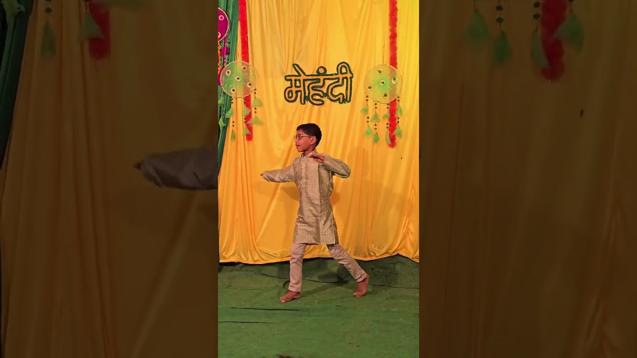 Mehandi Dance