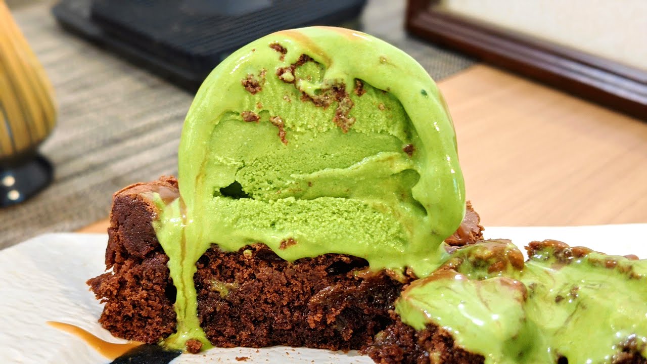 HVALA Cafe CHIJMES Singapore - Matcha Green Tea Brownie Cakes Desserts & Latte
