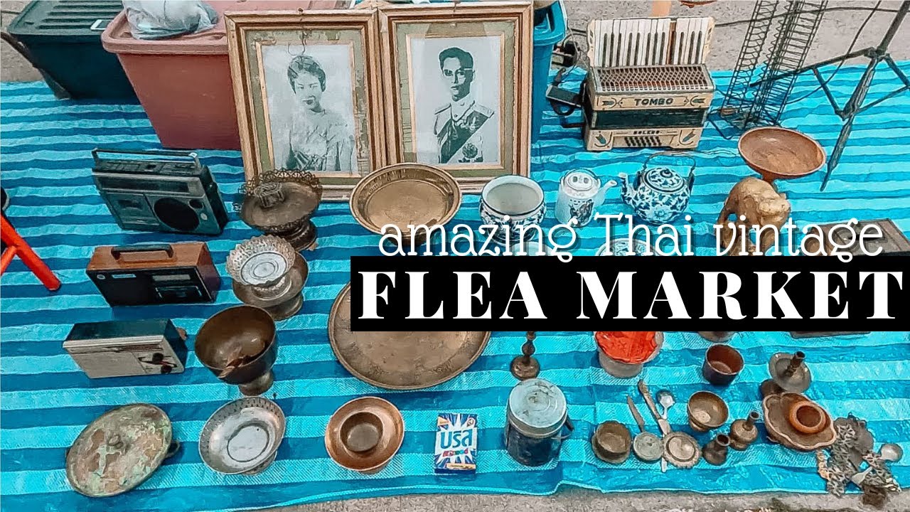Antique flea market | Klong Tom Singburi Thailand
