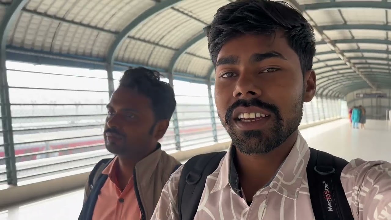 Benglore Metro me Dosto ke sath Masti