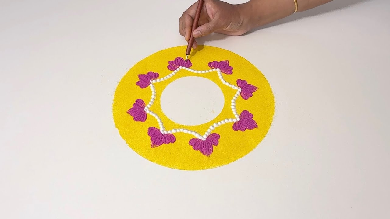 ✨ Easy & Beautiful Rangoli Design ✨ #rangoli #trending #creative #satisfying #art #colors #sandart