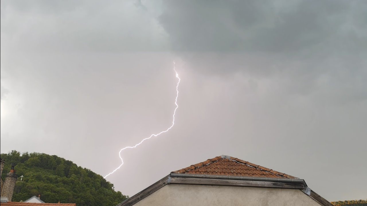 Orage modéré (fort vent) le samedi 3 mai 2025 à 16h / Moselle
