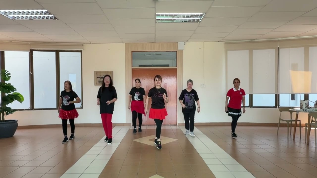 Love is A game Line Dance