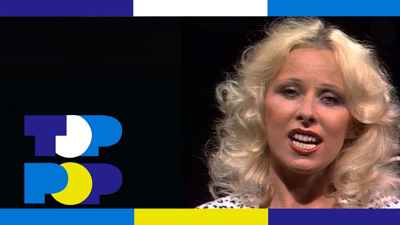 Bonnie St Claire - Pierrot • TopPop