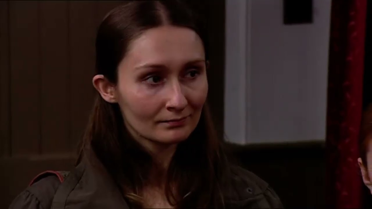 Debbie Dingle Scenes - 21st December 2005