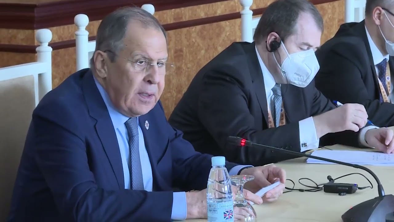 С.Лавров и Ван И, Пномпень, 5 августа 2022 года