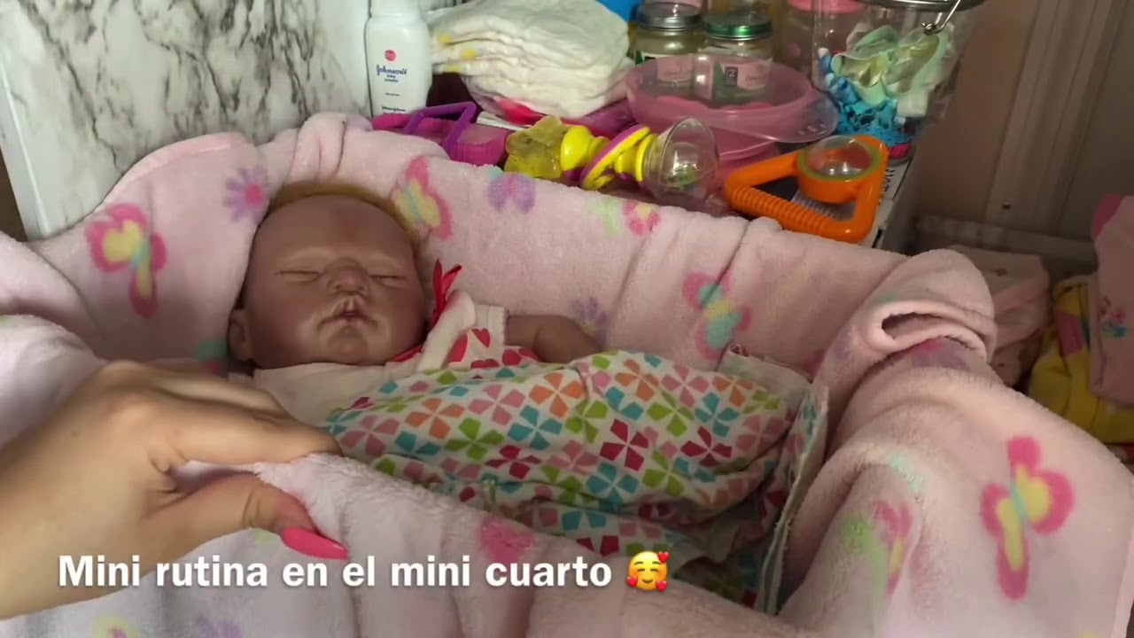 Como hacer un cuarto para tu muñeca en un espacio pequeño + pequeña rutina con mi bebé reborn