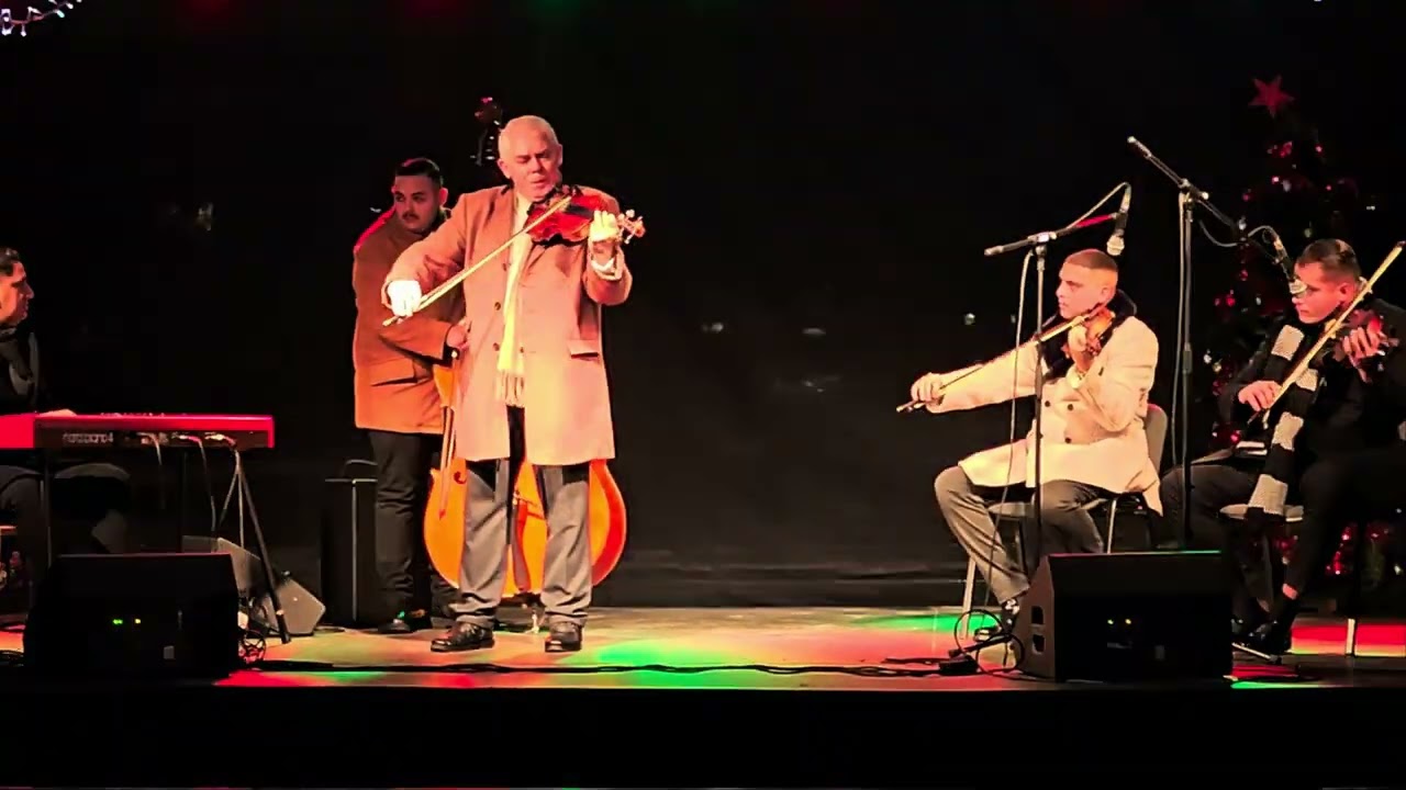 Peter Balogh orchestra - Karácsonyi vásár Érsekújvár főtér 2025 12. 23. 4K