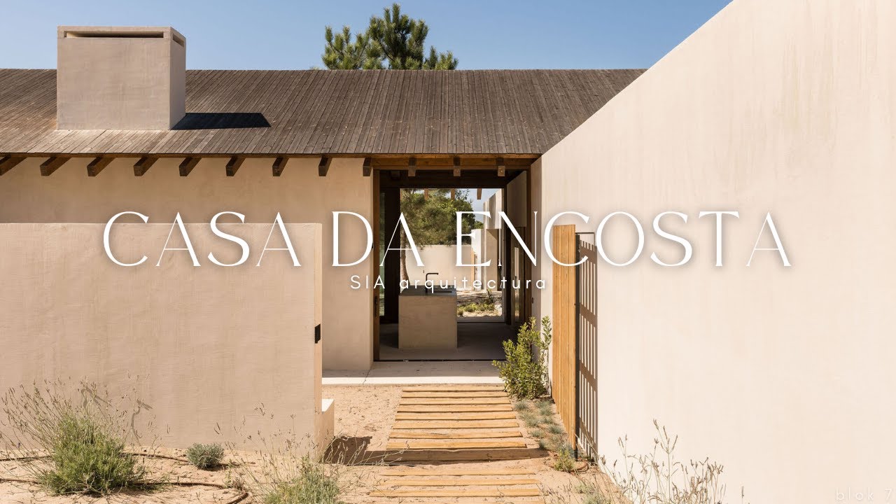 House Design Uses Lime Render to Reflect Sandy Coastal Landscape | Casa da Encosta