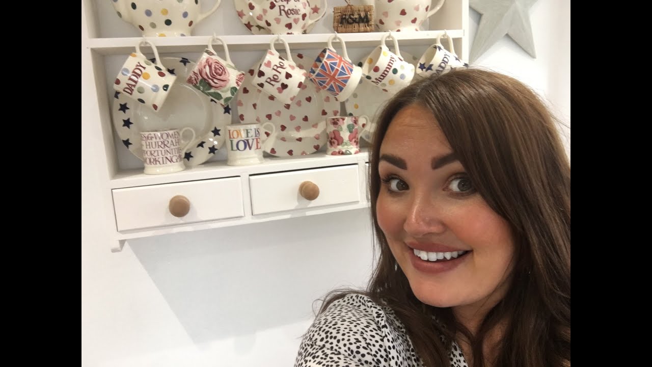 Kitchen decorating update including painting my upvc door | Rosie Henshaw