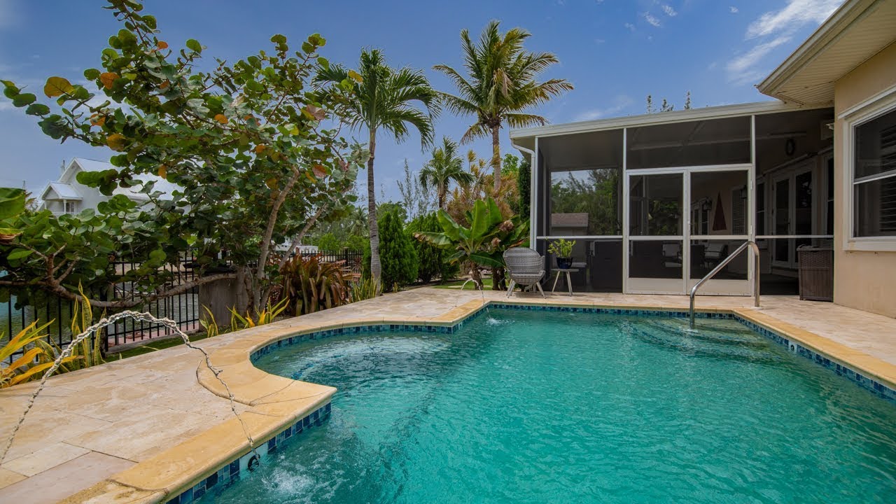 SOLD! | 'R' Retreat, North Sound Estates | Cayman Islands Sotheby's International Realty