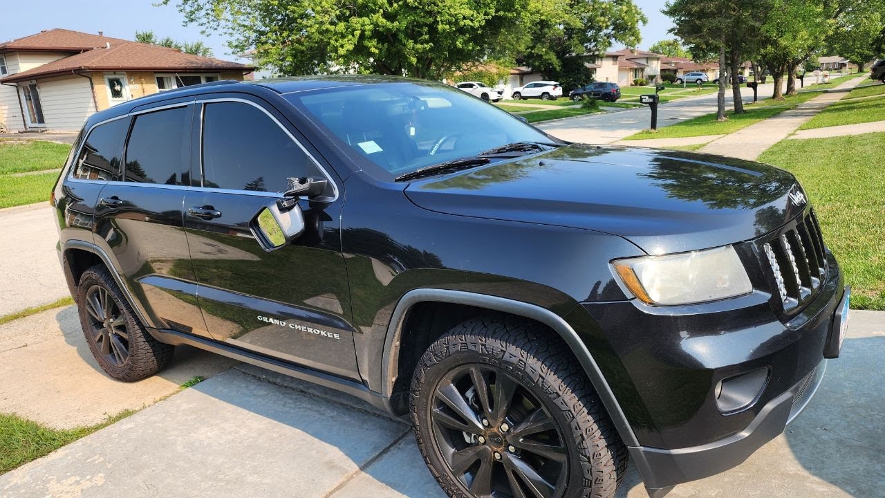 SHE HIT WHAT?! DIY JEEP GRAND CHEROKEE SIDE MIRROR REPAIR 😂