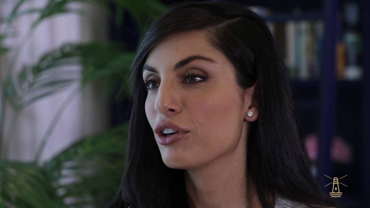 Parenting in the Modern World | Dr. Saliha Afridi. | #DiscoverYourLight