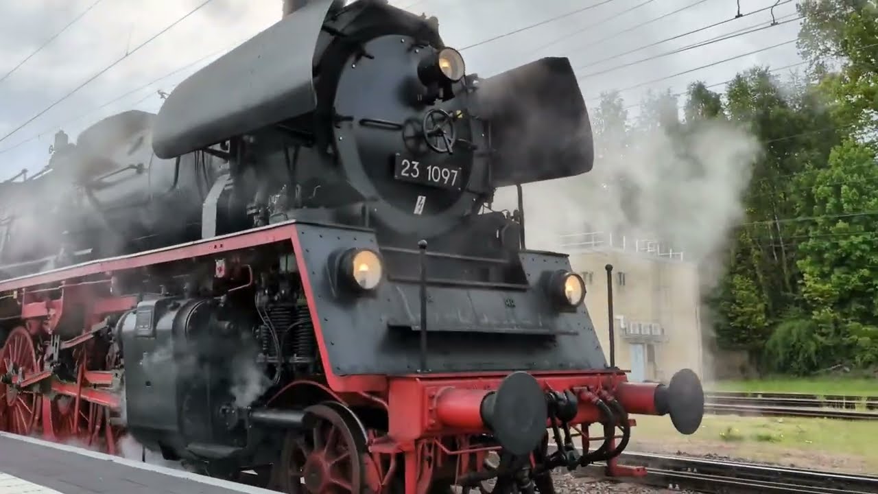 🚂 Dampfwolken über Treysa – 23 1097 setzt sich spektakulär in Bewegung #trainspotting #steamtrain