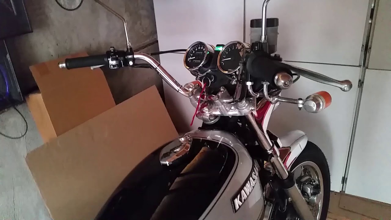 Kawasaki z650 b 1978 with 4-4 exhaust.