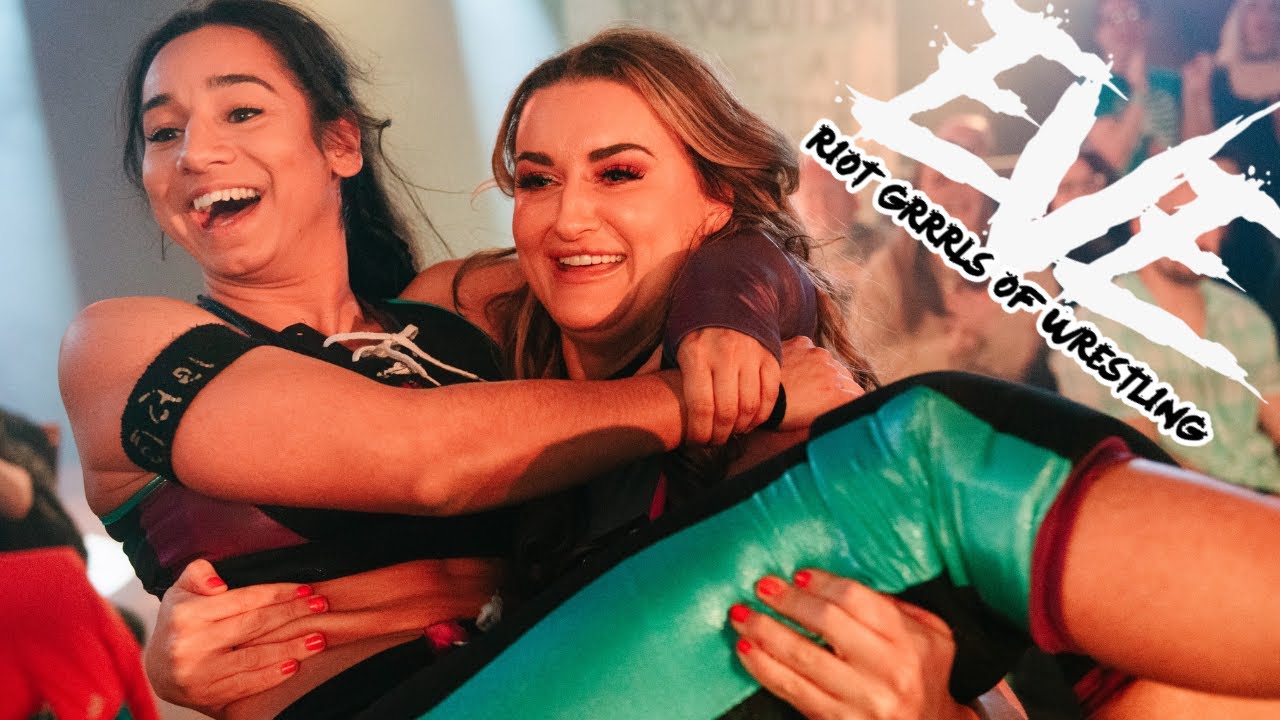 Which One's The Top Sh**ger?! This is a serious women's wrestling question!