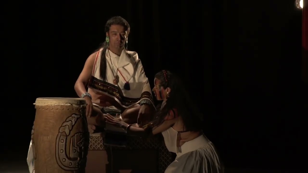 Xochicuicatl cuecuechtli
