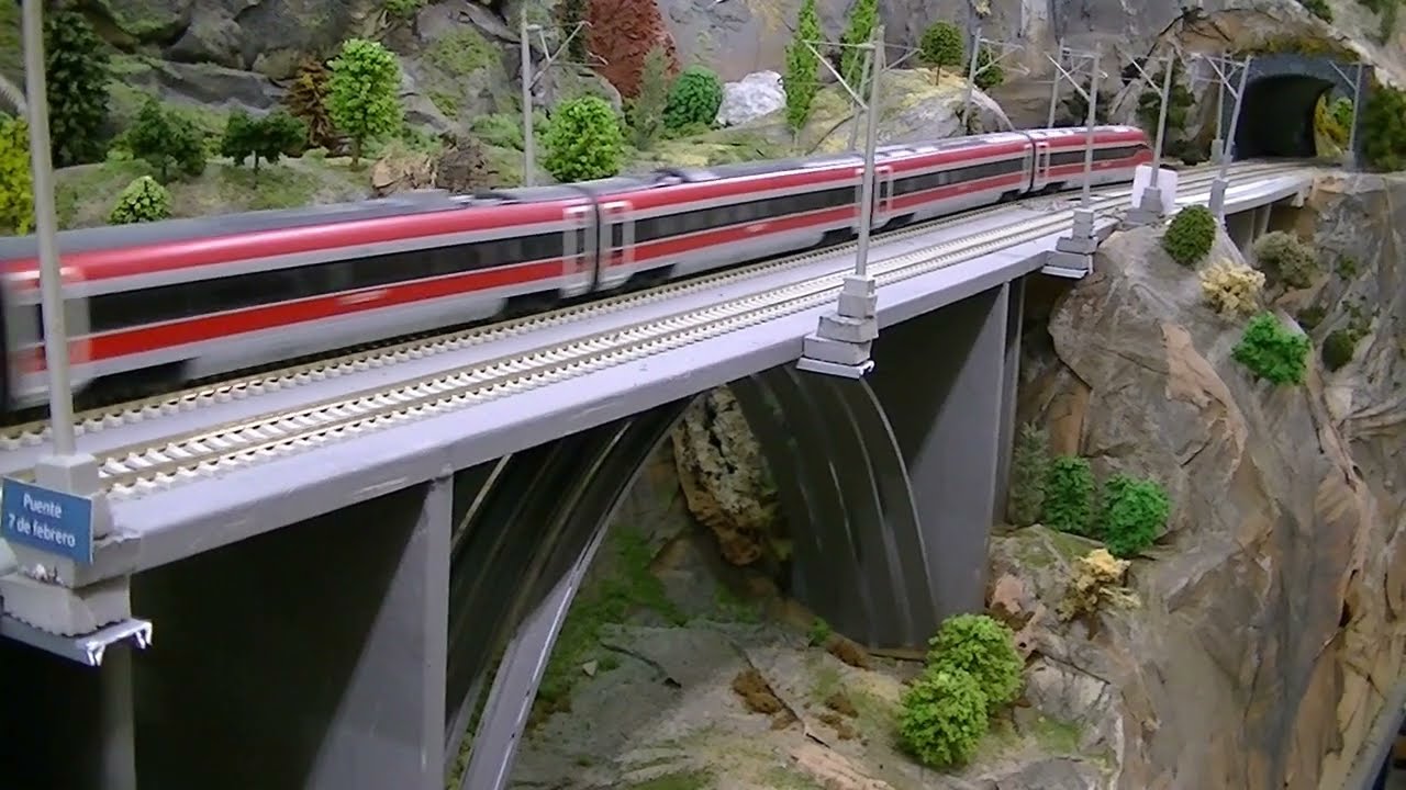 Plastico Ferroviario H0 FRossa, IC, Aln663, IC Notte - 2025 settembre