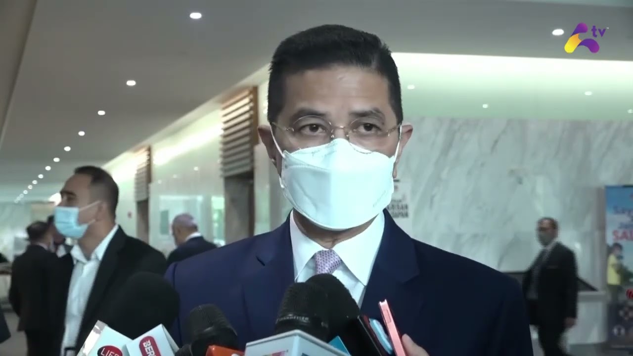 AZMIN, WAN FAYHSAL MAIN SENTIMEN ISU DAGANGAN