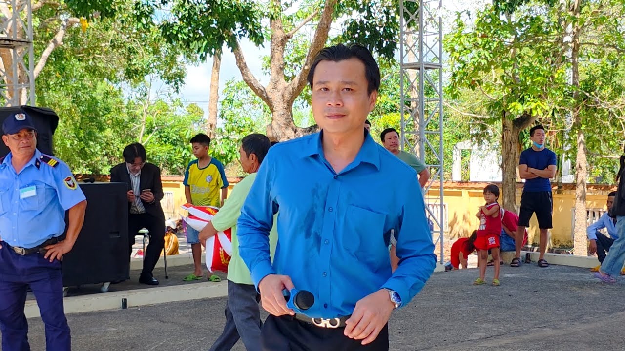 Ahnh Tài Xế Của NSƯT Kim Tiểu Long Hát Nhạc Bolero Cũng Không Phải Dạng Vừa 