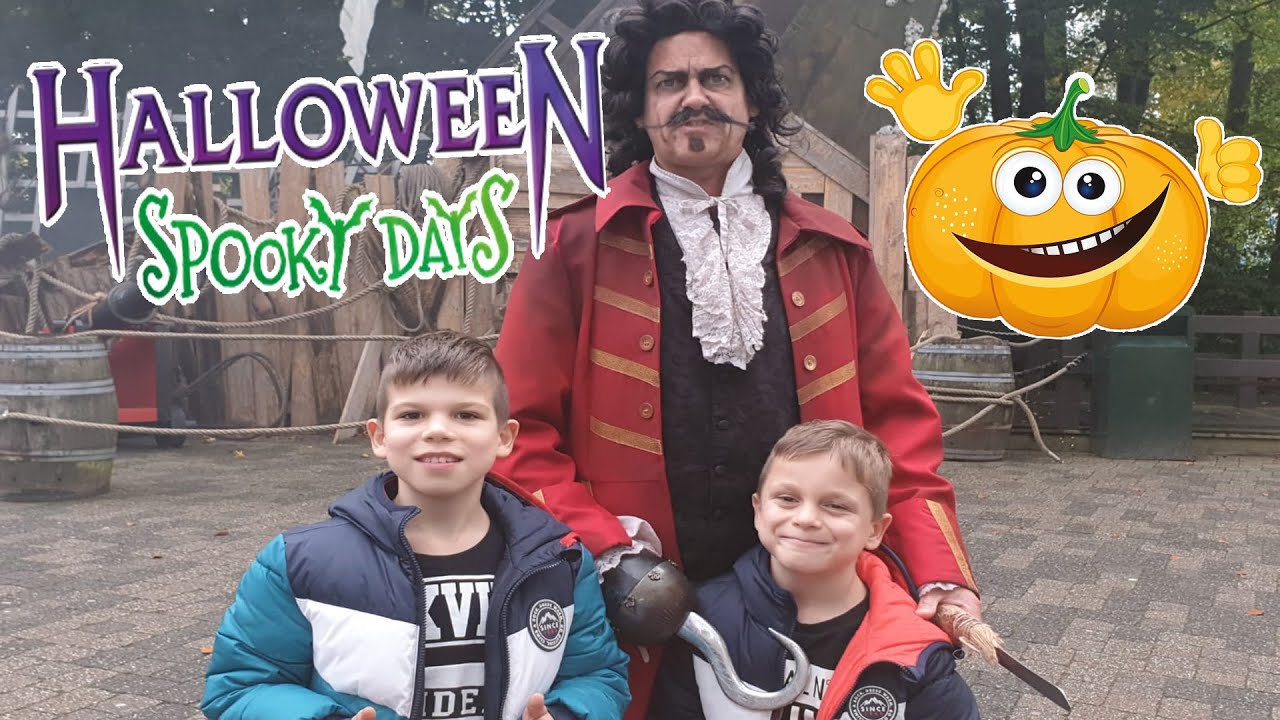 DURVEN WIJ TE GRIEZELEN IN HET ENGE SPOOKHUIS!?! KOETLIFE VLOG