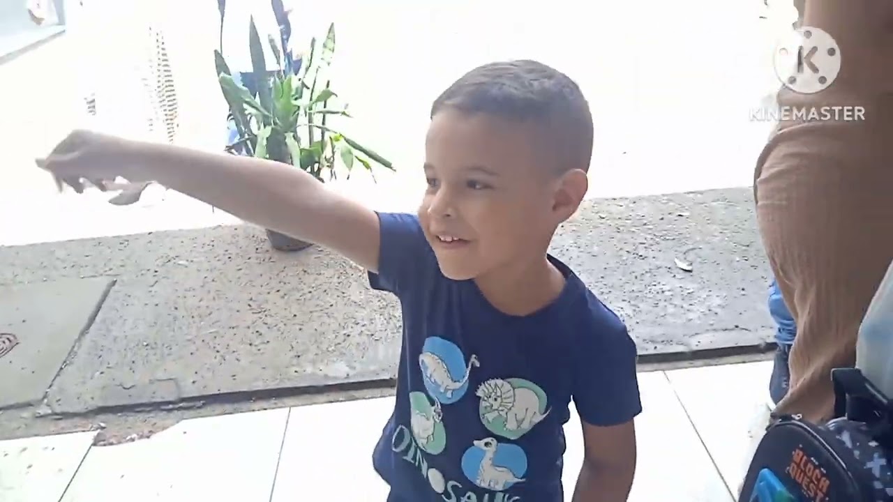 Primeiro dia de aula dos meus netos+ amostrando os materiais+fomos no centro 🛒🛍️