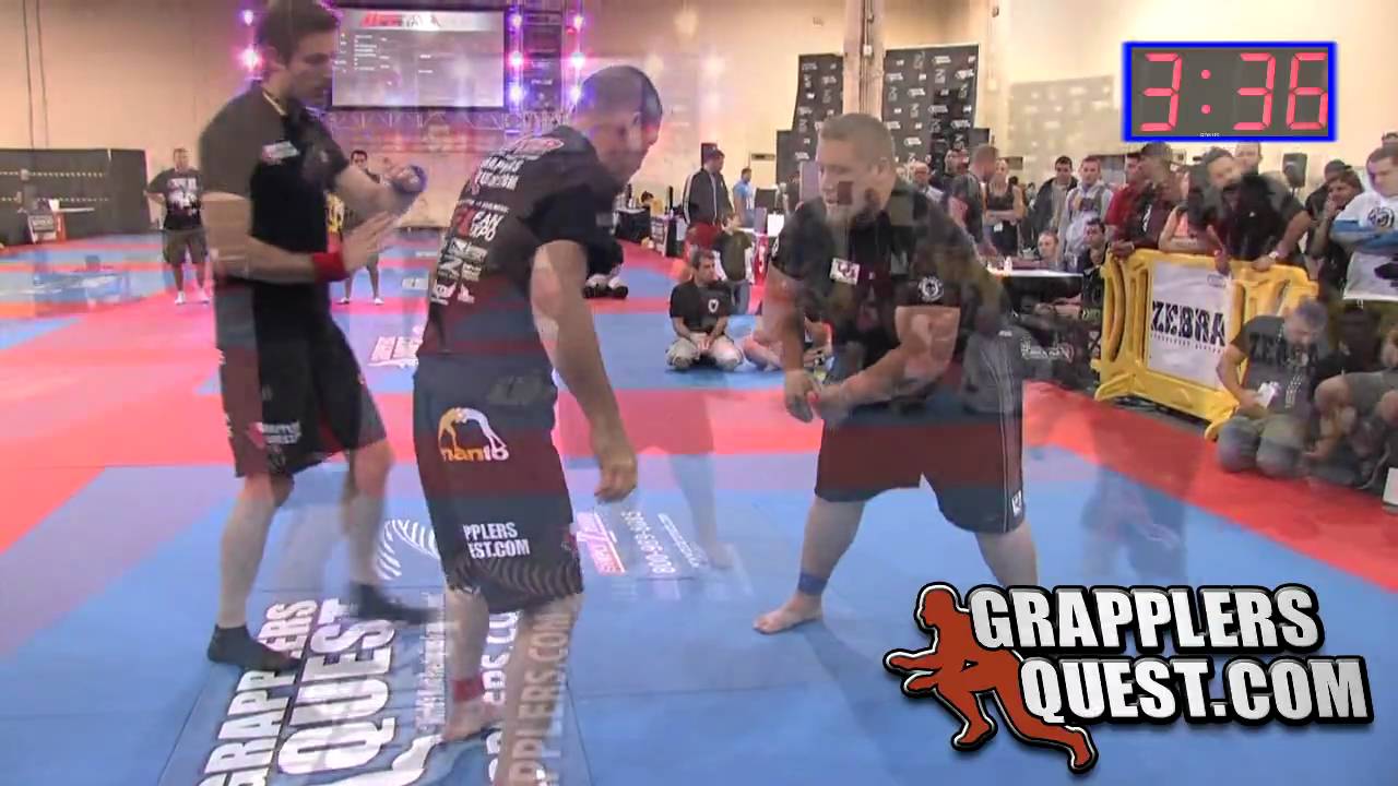 Crazy Guillotine: Bill Cooper vs Robert McConkie at Grapplers Quest at UFC Fan Expo Las Vegas 2010