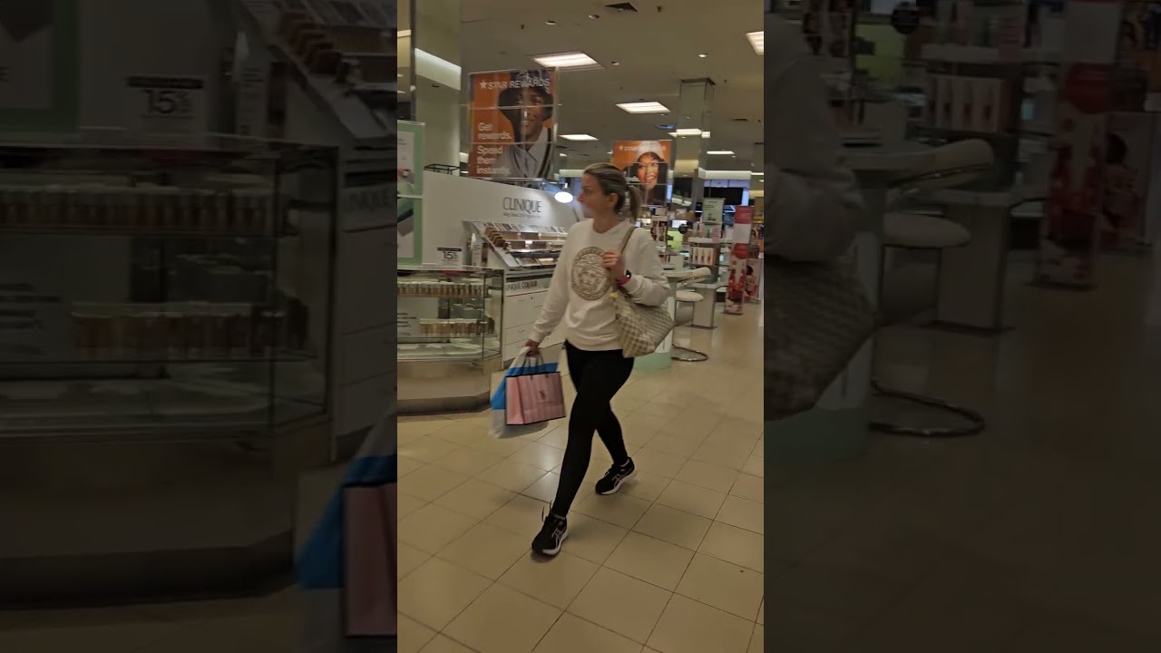 Tour of Oxford Valley Mall Macy's in Langhorne, PA
