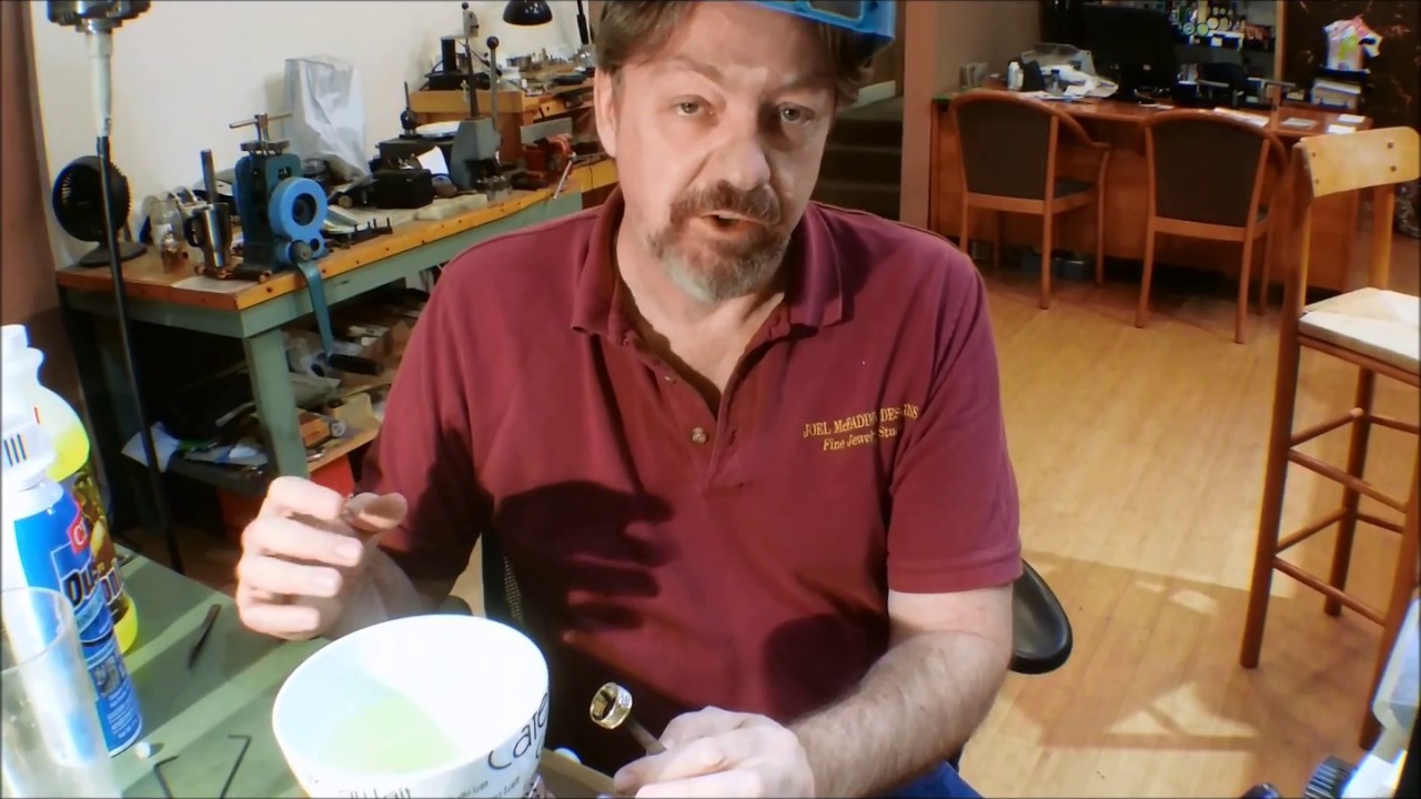 Cleaning Diamond Jewelry
